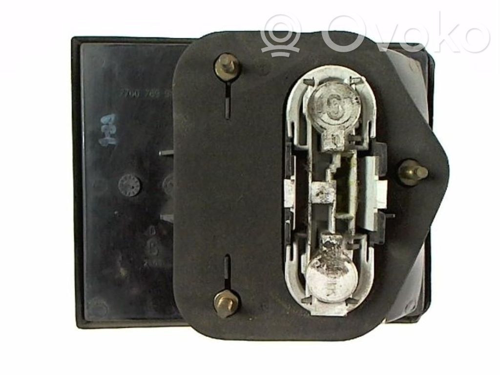 Renault 21 Tailgate rear/tail lights 