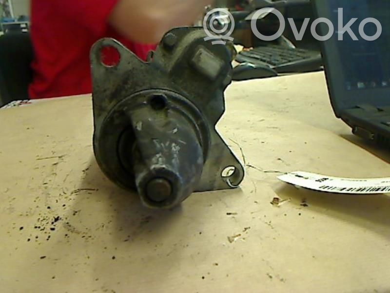 Starter motor   26607J