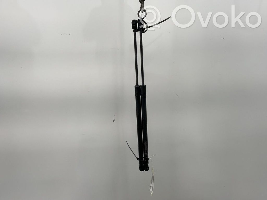 SsangYong Korando Tailgate/trunk strut/damper 