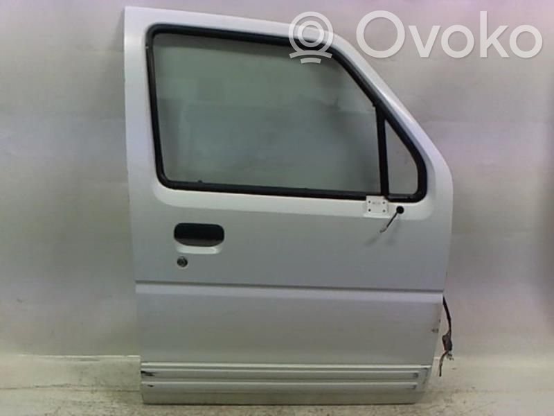 Suzuki Wagon R+ Puerta delantera 