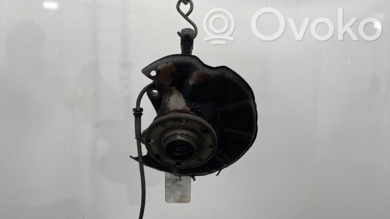 Volvo 440 Achsschenkel vorne 
