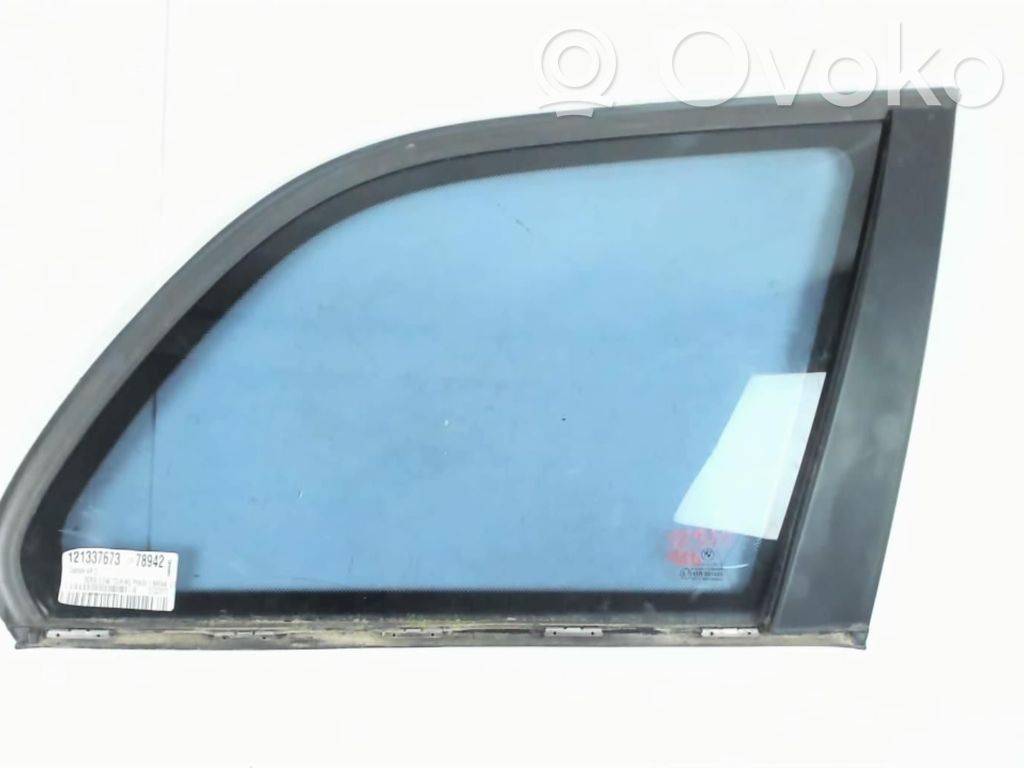 BMW 3 E46 Rear side window 