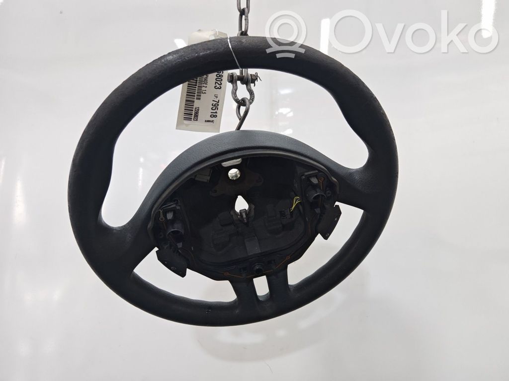 Renault Clio III Ohjauspyörä 