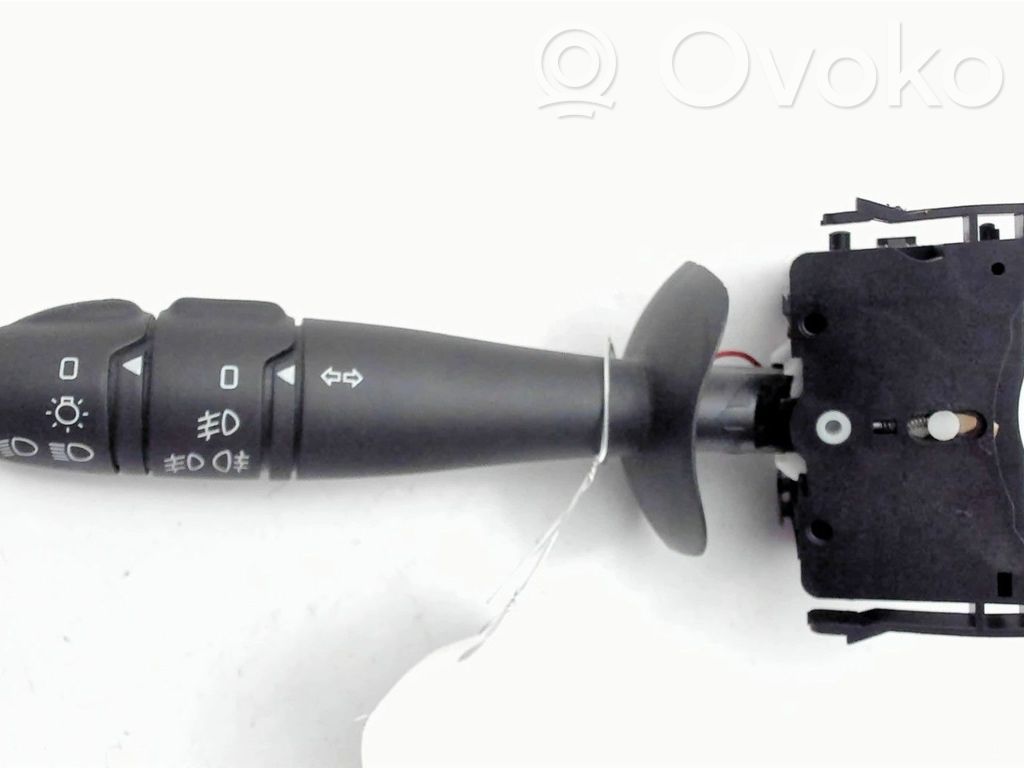 Renault Trafic II (X83) Indicator stalk 