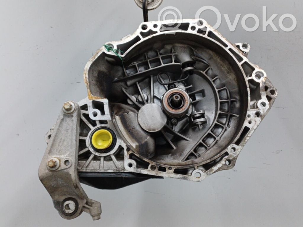 Opel Corsa D Boîte de vitesses manuelle à 5 vitesses 