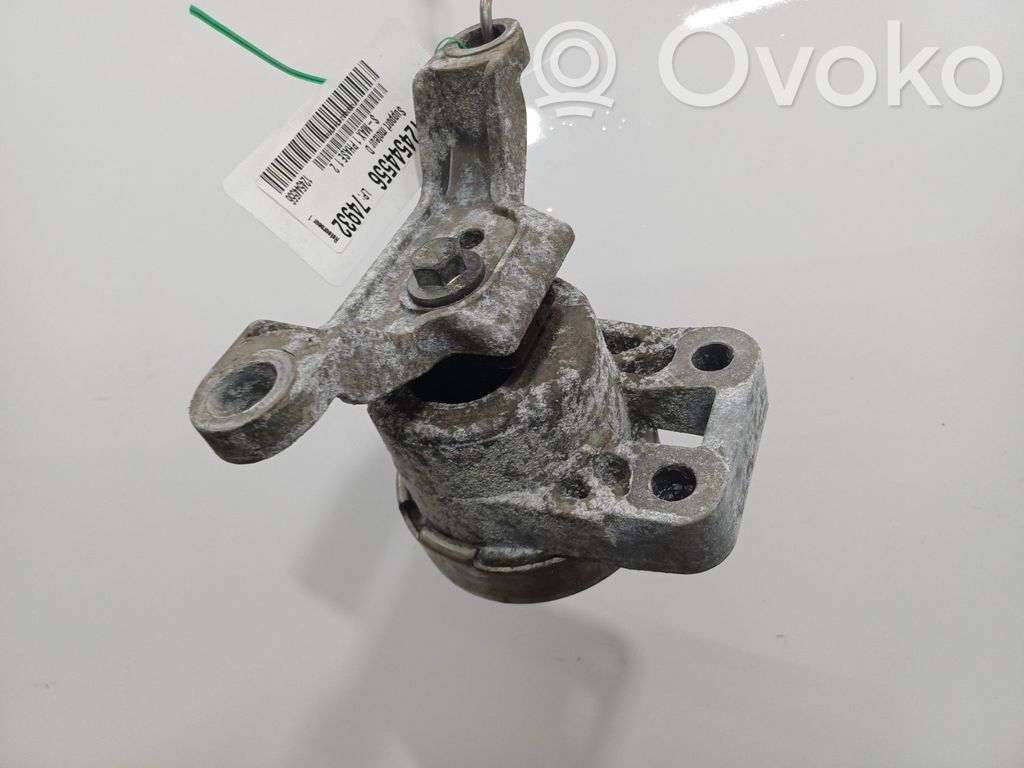 Engine mount bracket