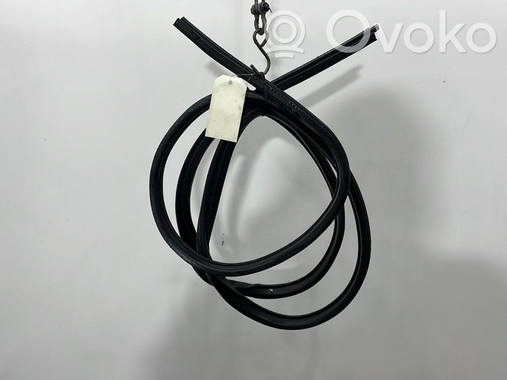 Nissan Qashqai Cheder ușă față 