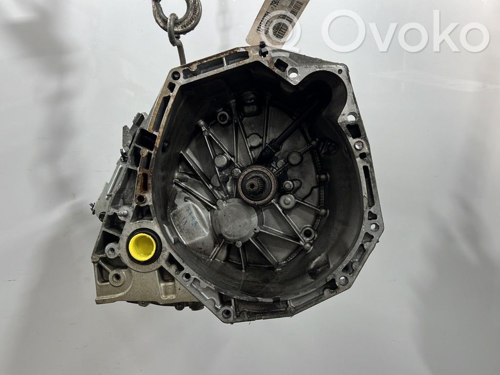 Nissan Juke I F15 Manualna 6-biegowa skrzynia biegów 