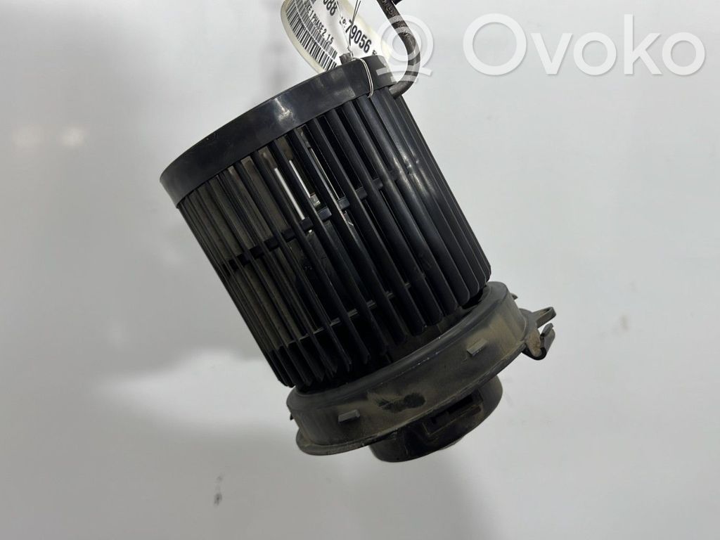 Nissan Juke I F15 Ventilator aerotermă 