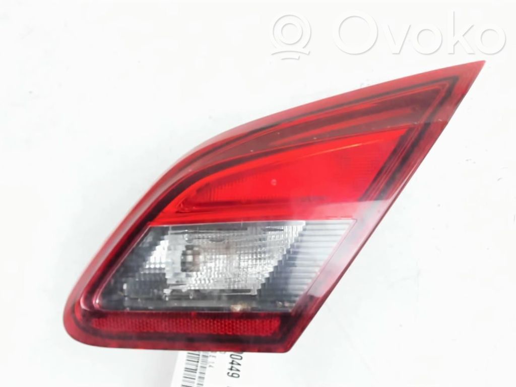 Opel Corsa E Luci posteriori del portellone del bagagliaio 
