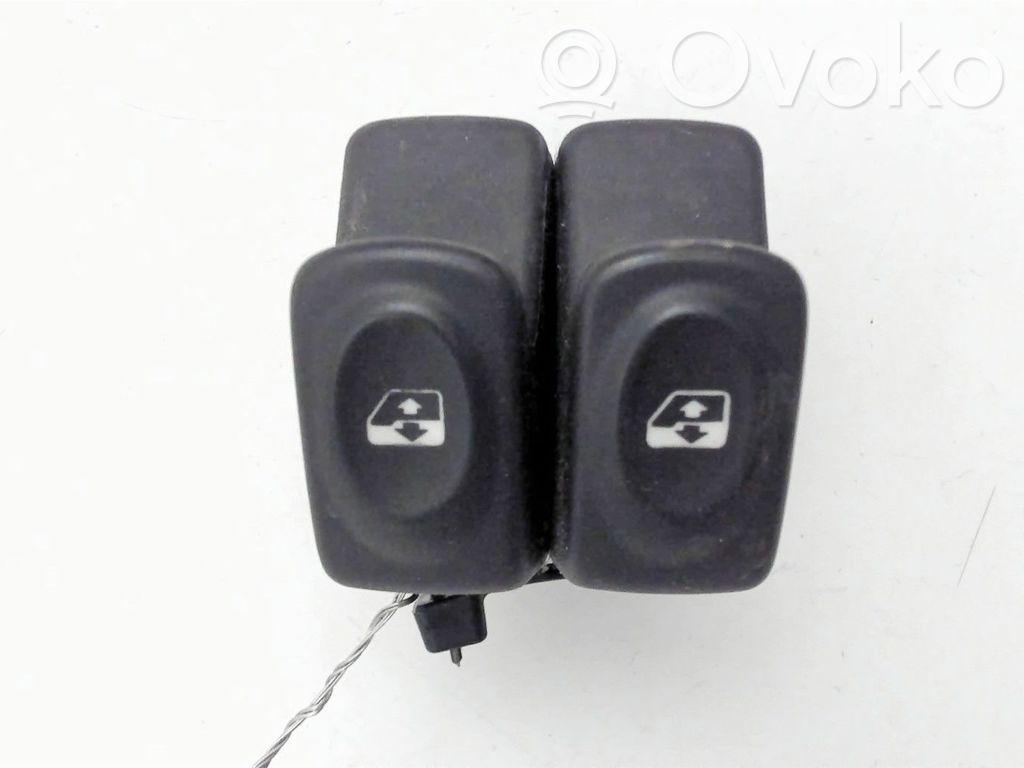 Renault Clio II Przyciski szyb 