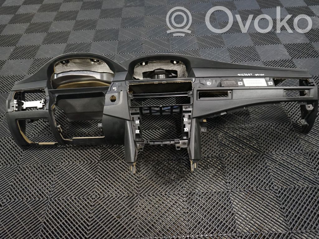 BMW 5 E60 E61 Panelė 