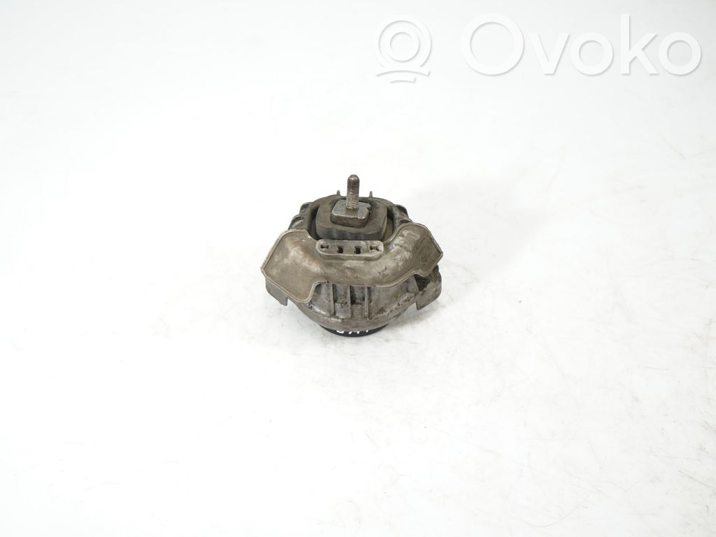 BMW 3 E90 E91 Engine mount bracket 