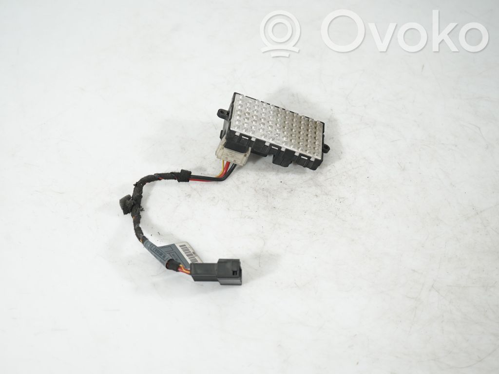 BMW 5 E60 E61 Mazā radiatora ventilatora reostats 