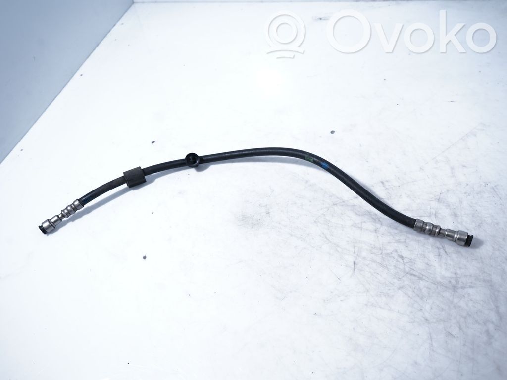 BMW 3 E90 E91 Fuel line pipe 