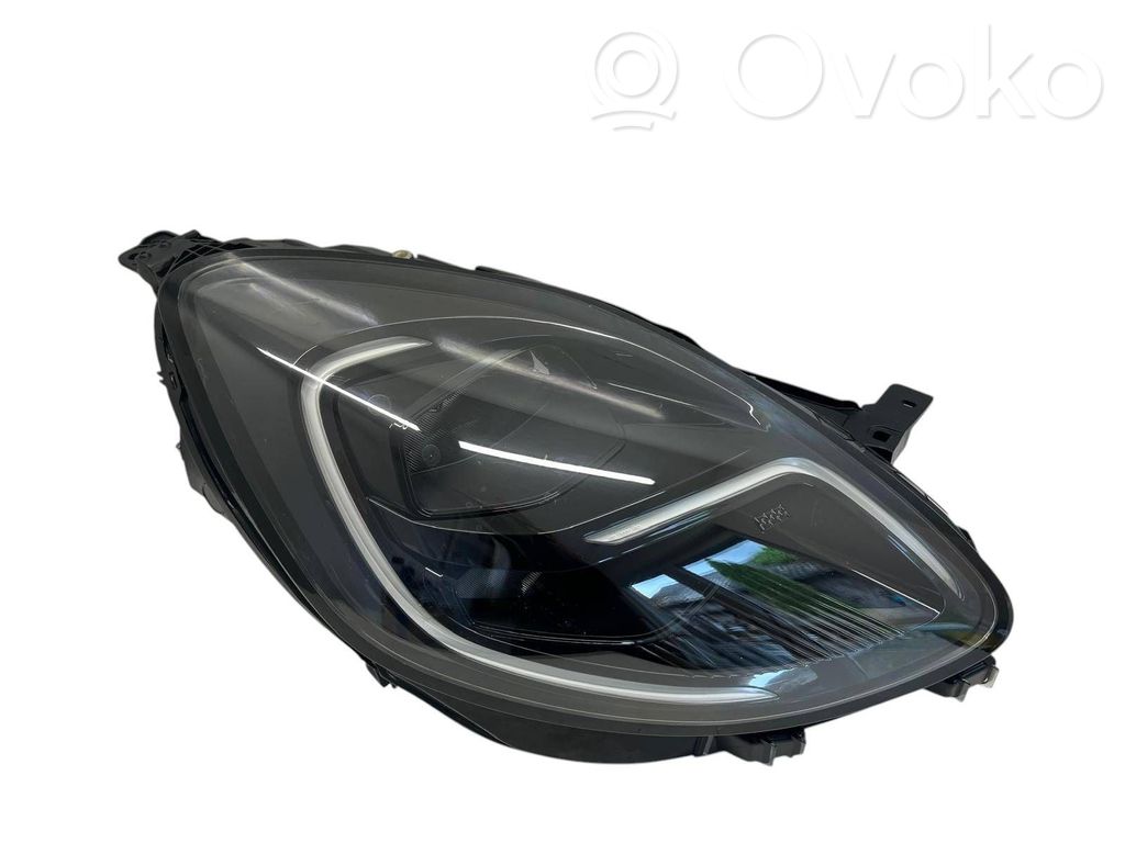 Ford Puma Headlight/headlamp 