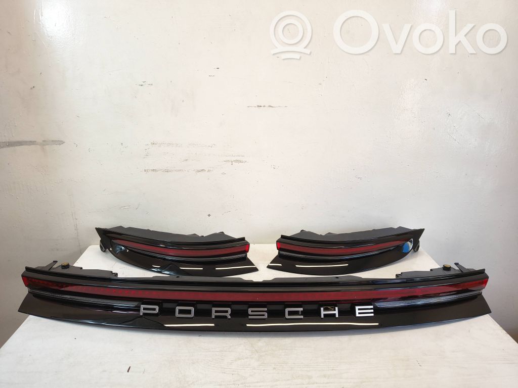 Porsche Panamera (976) Takavalot 