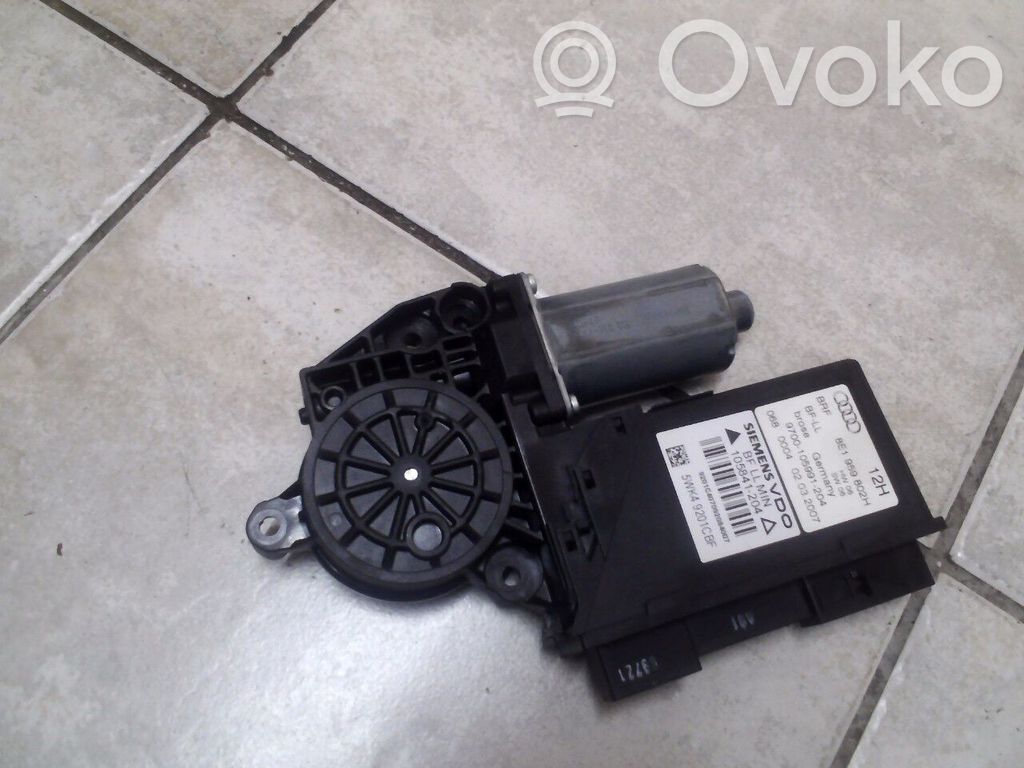 Audi A4 S4 B6 8E 8H Silnik regulatora szyby drzwi przednich 