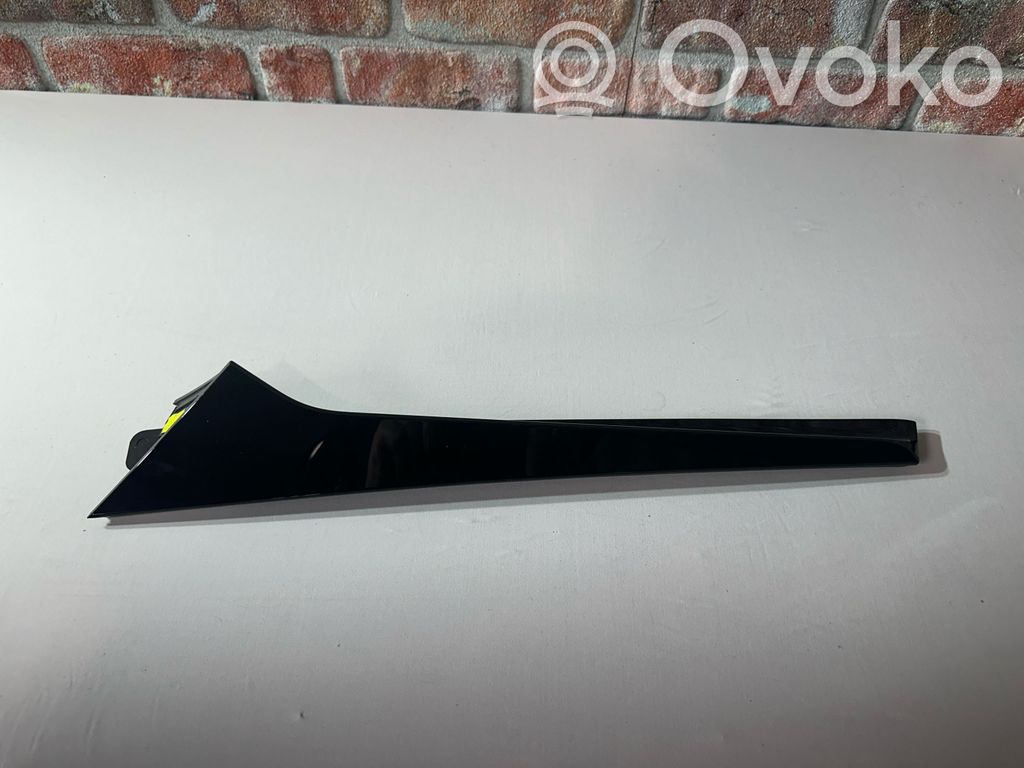 Audi Q8 Tailgate trim 