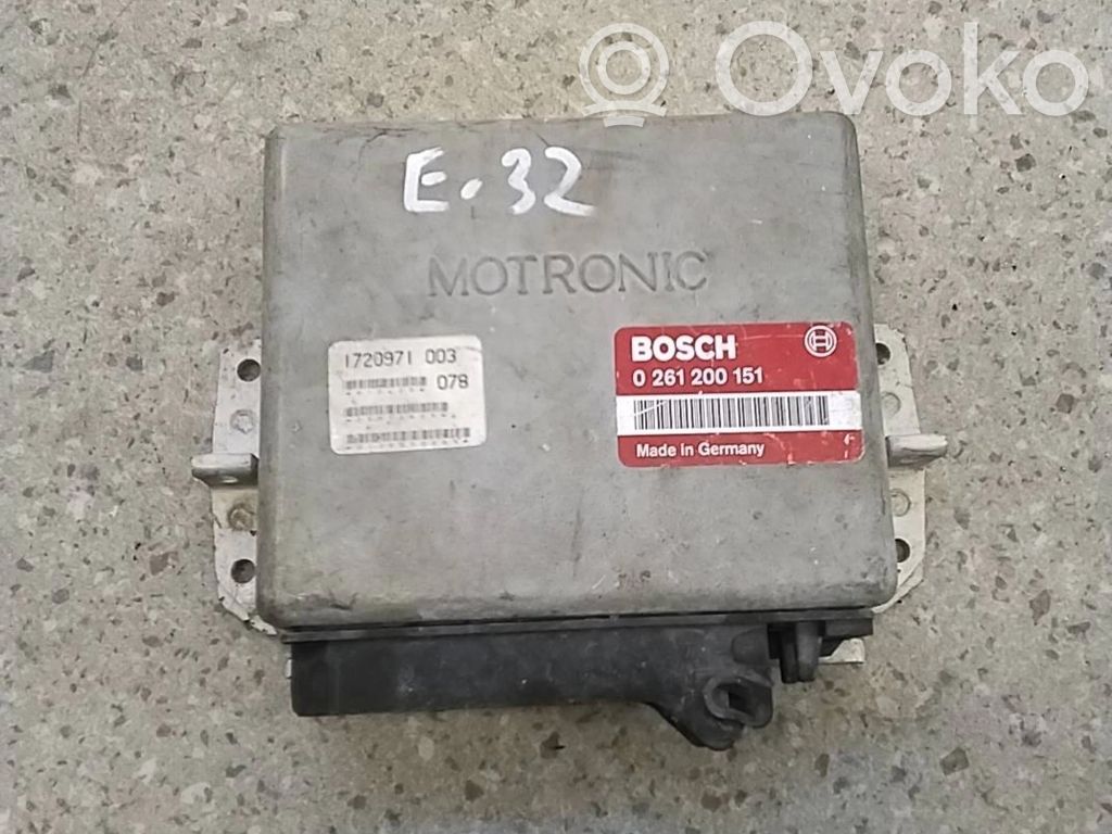 BMW 7 E32 Engine control unit/module 