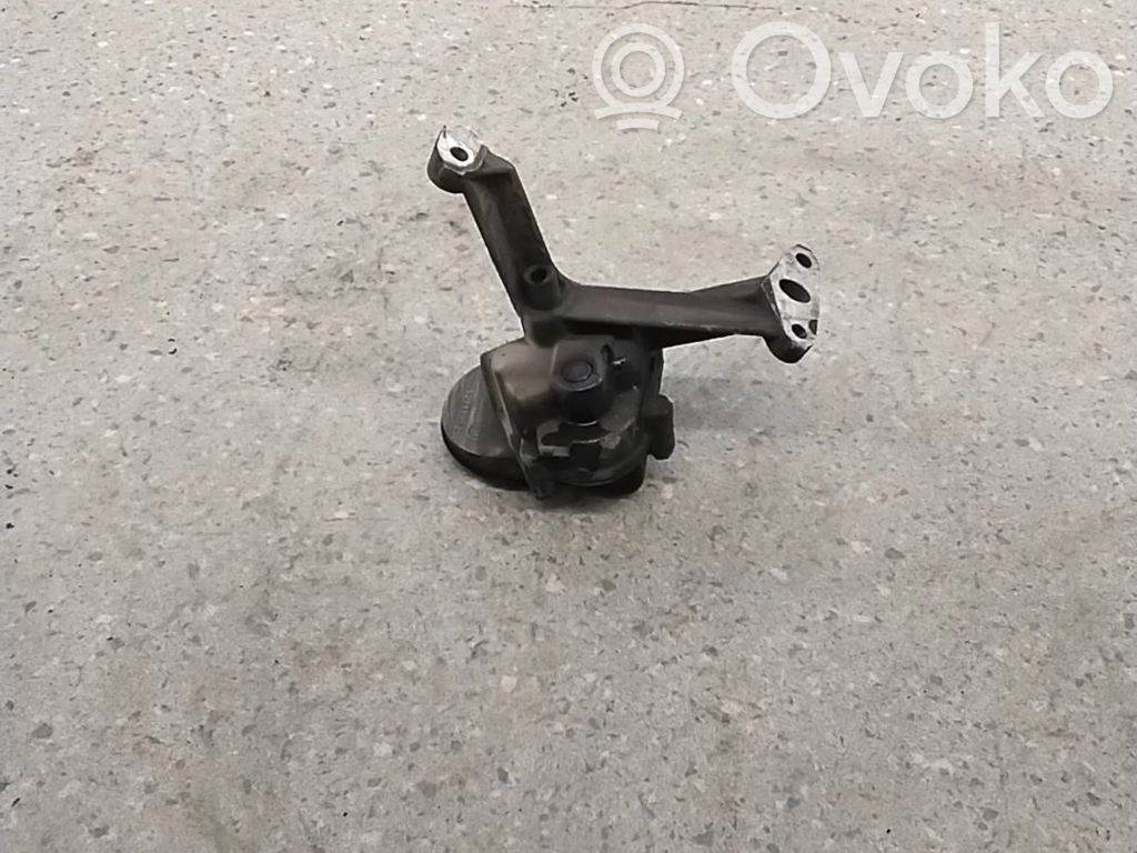 BMW 5 E34 Oil pump 