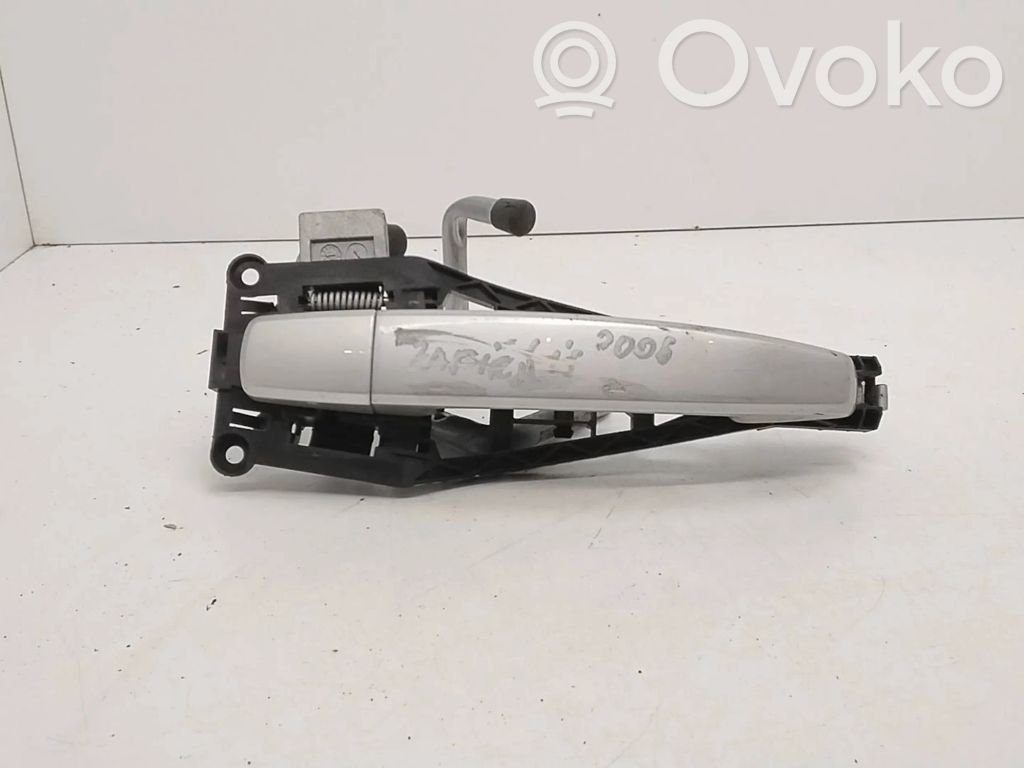 Opel Zafira B Rear door exterior handle 