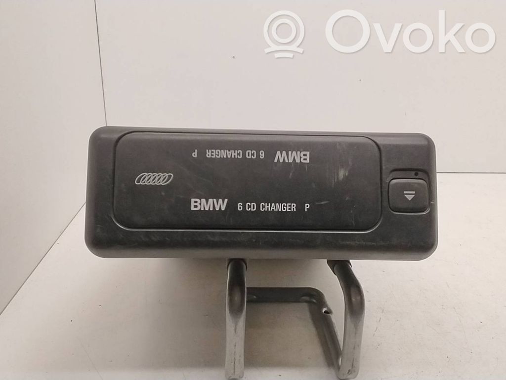 BMW 7 E38 CD/DVD keitiklis 
