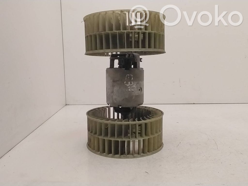 BMW 5 E34 Lämmittimen puhallin 