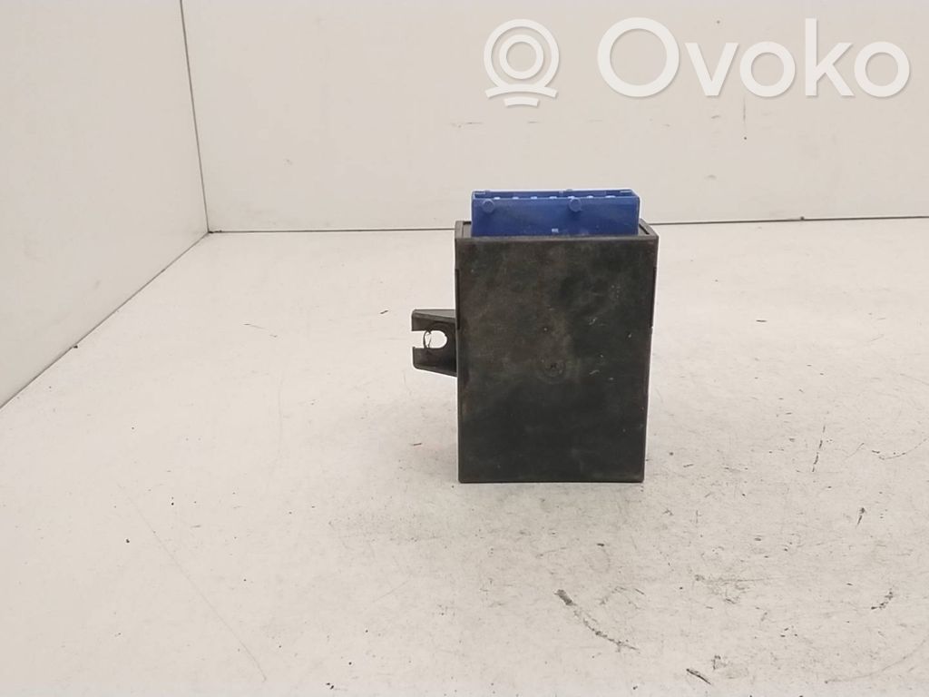 Window wiper relay   61358357068,05012100,110187