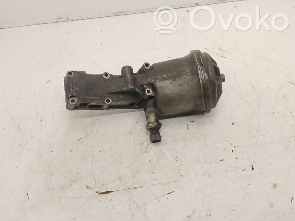 BMW 3 E30 Oil filter mounting bracket 