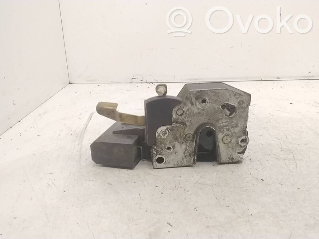 Etuoven lukko   8138924