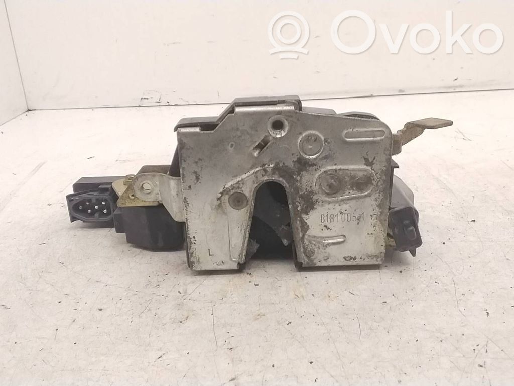 BMW 5 E34 Galinių durų spyna 