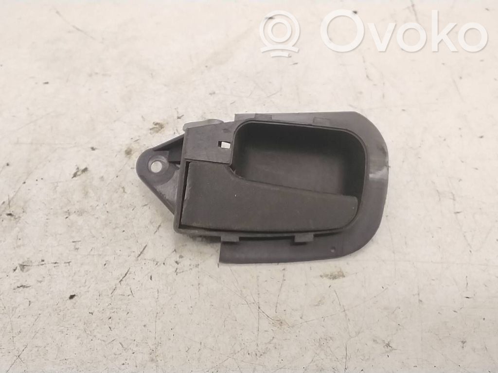 Manecilla interna puerta delantera   51211977539