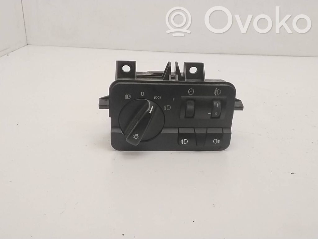 Light switch   6936821,0015705,532228431
