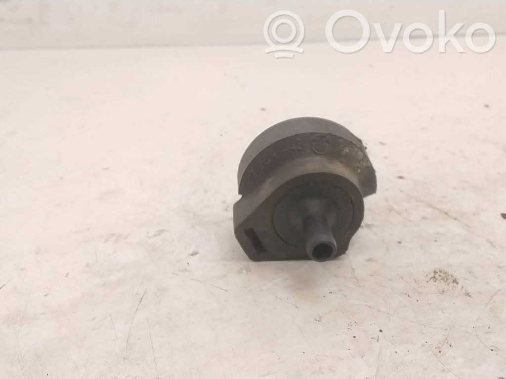 BMW 3 E36 Polttoainesäiliön venttiili 