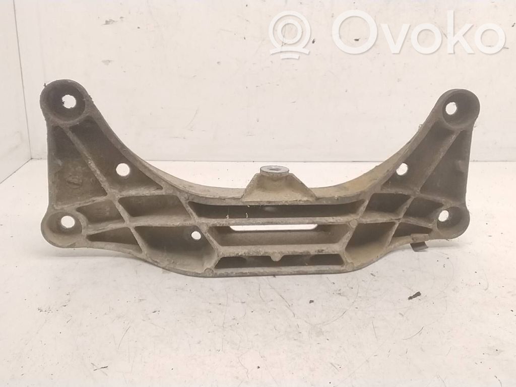 BMW 7 E38 Gearbox mounting bracket 