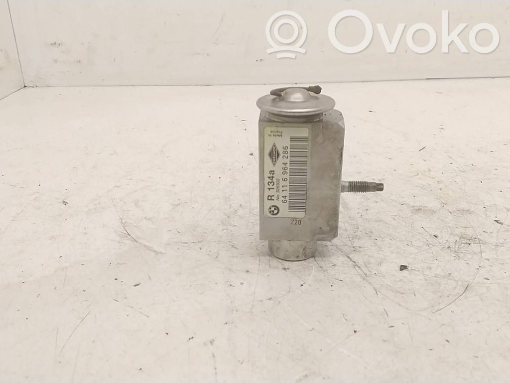 BMW 5 E60 E61 Air conditioning (A/C) expansion valve 