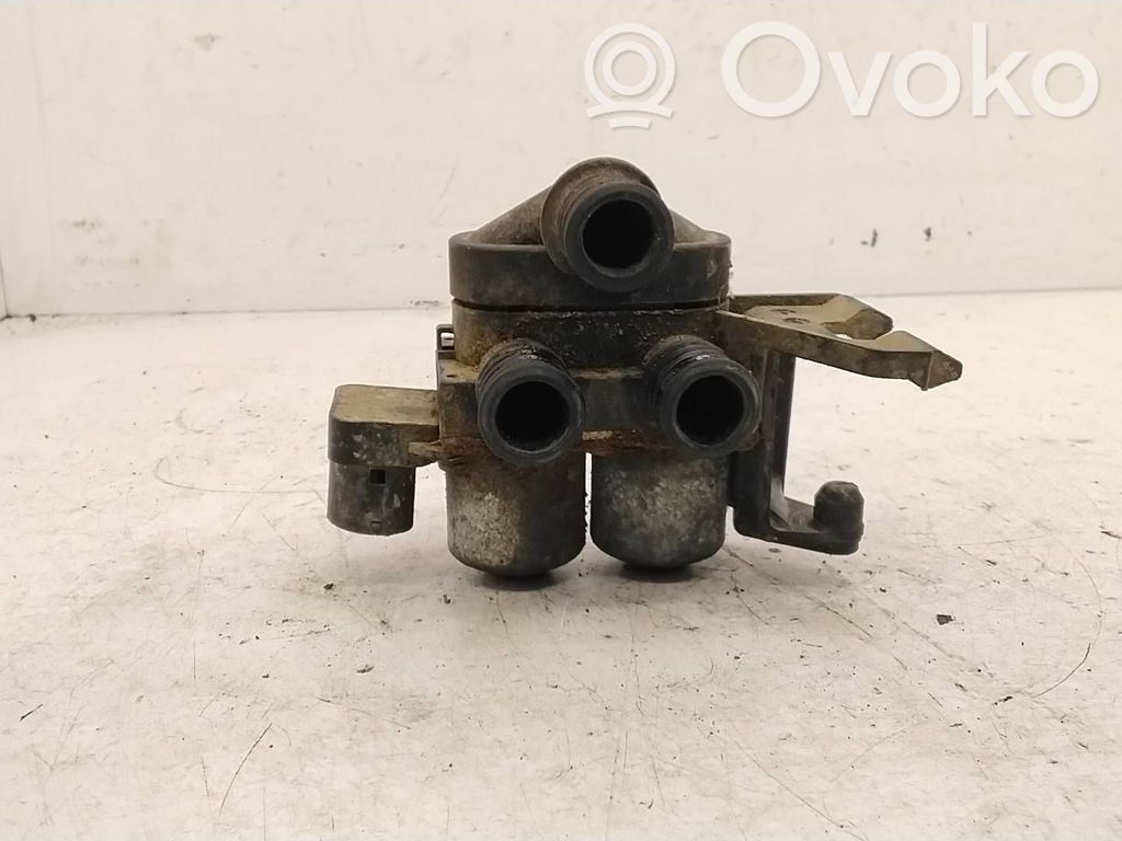 BMW 3 E36 Apsildes radiatora vārsts (-i) 