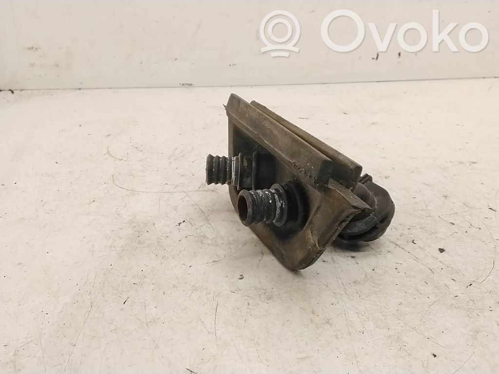 Engine coolant pipe/hose   8390010