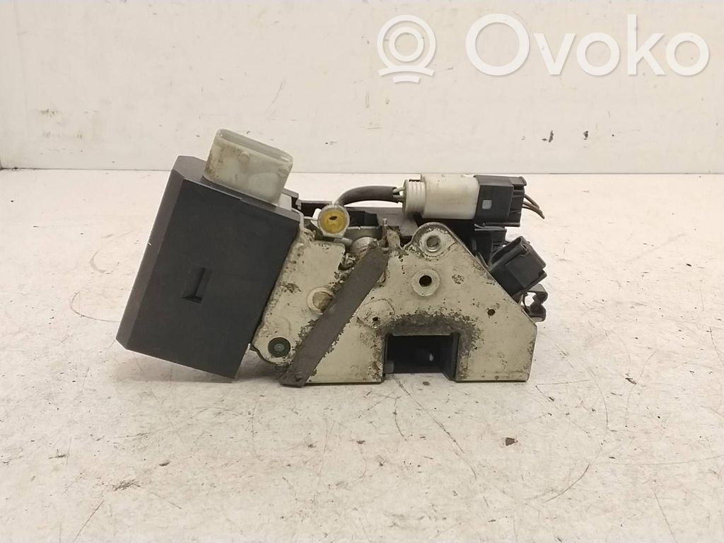 BMW 7 E38 Front door lock 