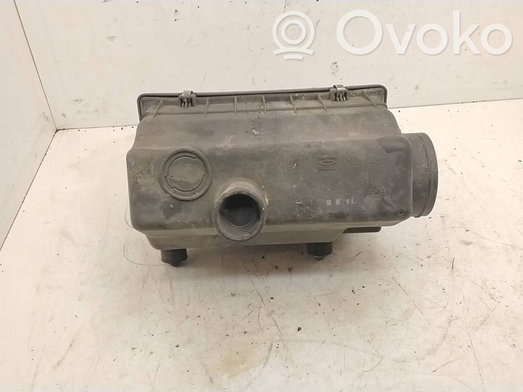 BMW 3 E30 Air filter box 
