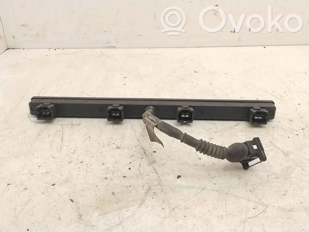 BMW 3 E30 Polttoainesuuttimien johdot 