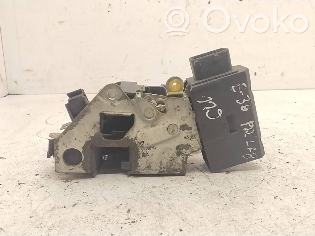 Front door lock   8122204