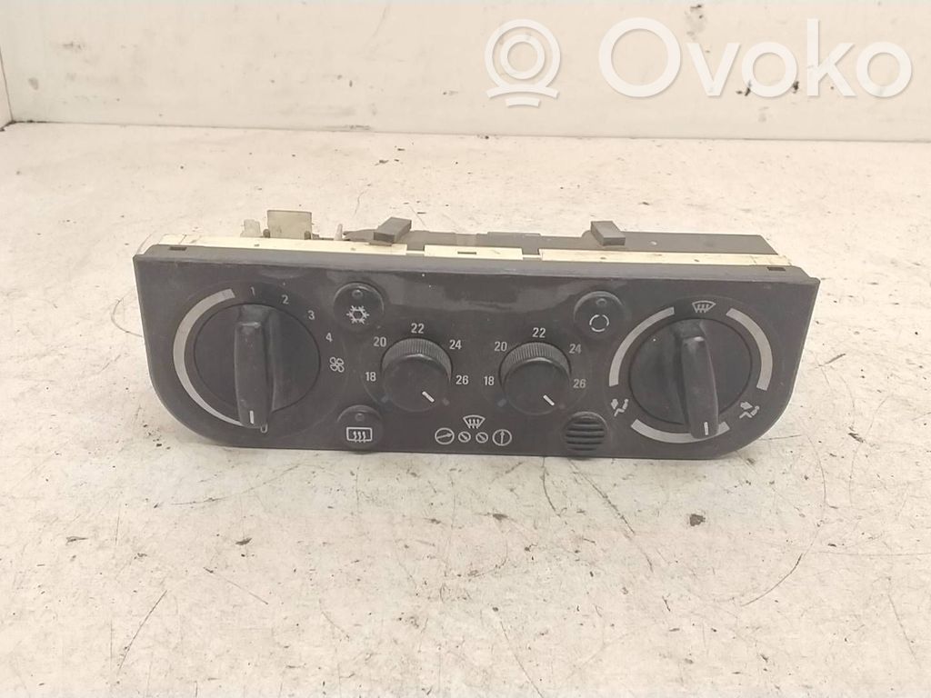 BMW 3 E36 Unitate control climatizare 