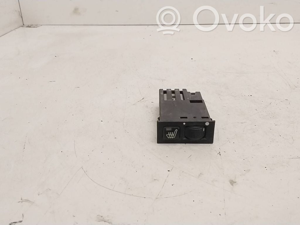 Seat heating switch   8352259,61318352259,459500,03055000