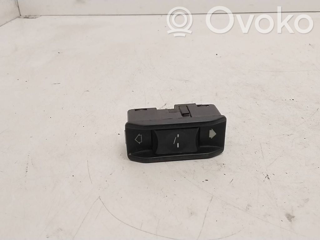 Interruptor del techo solar   8352182,03015000,6131