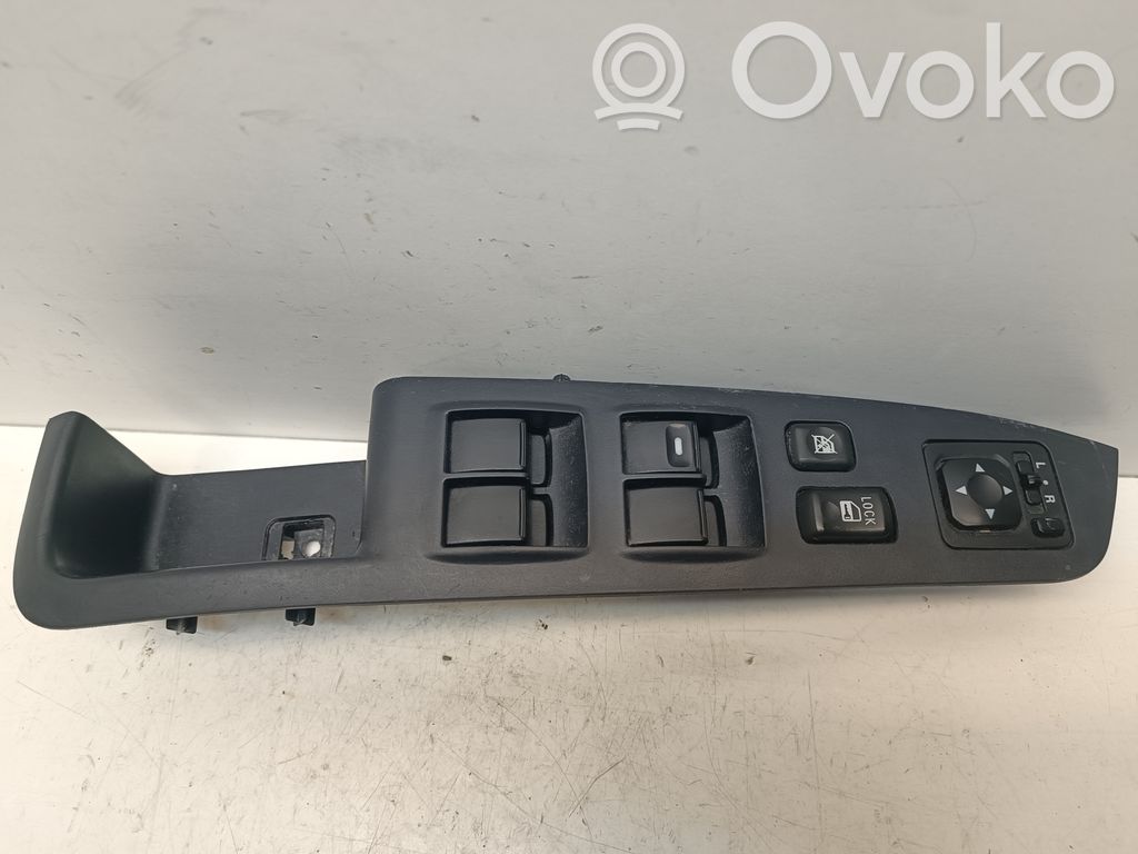 Electric window control switch   9608A185