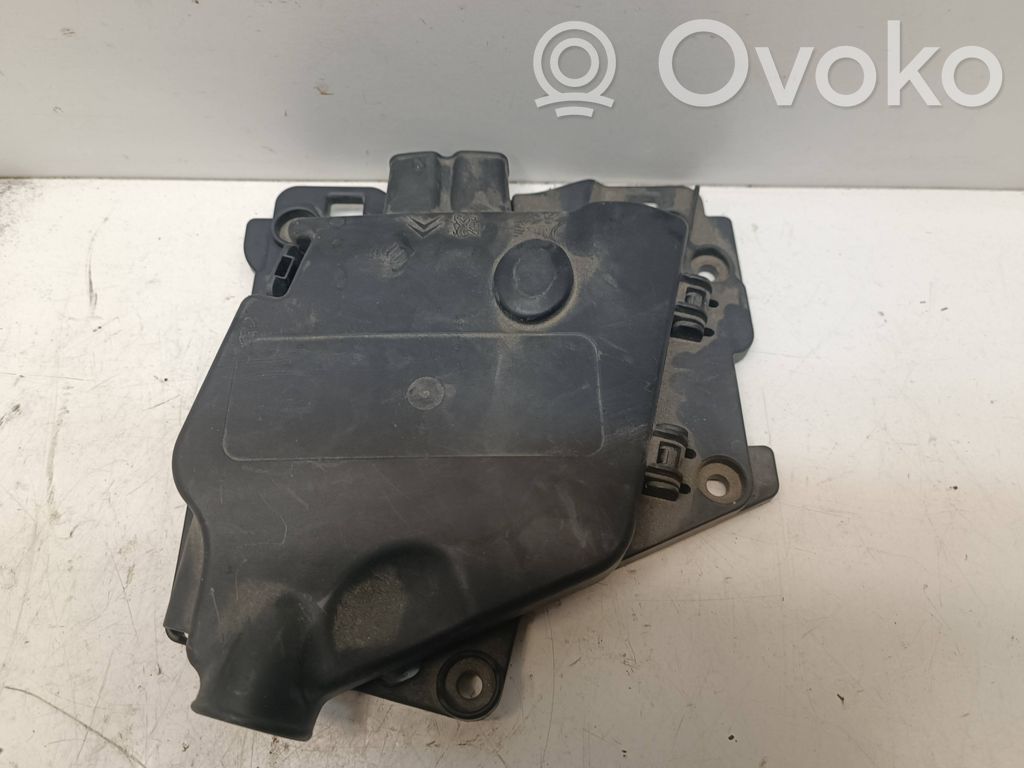 Citroen C3 Picasso Saugiklių blokas 