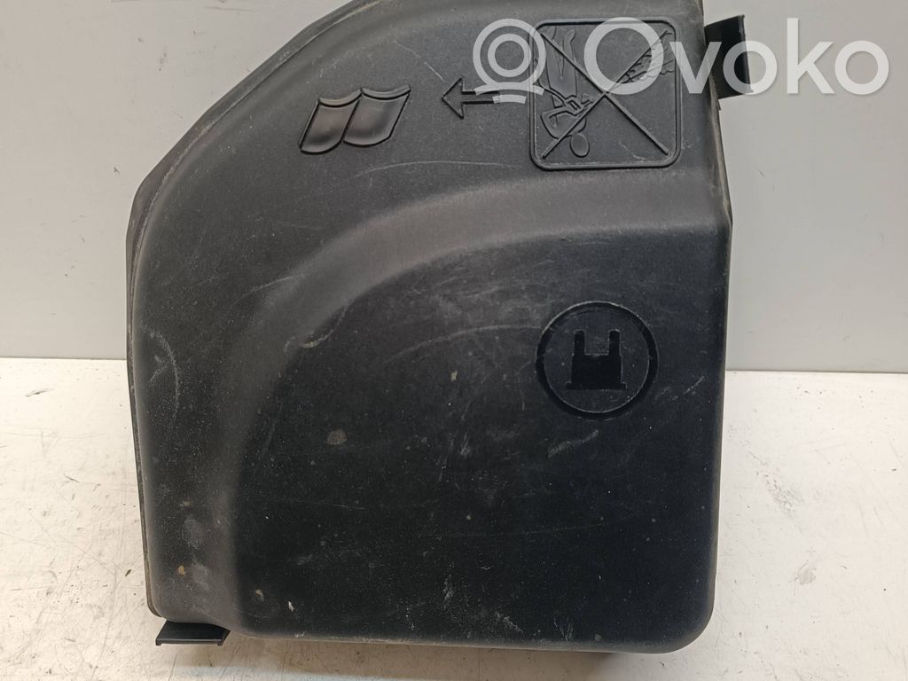 Peugeot 308 Fuse box cover 