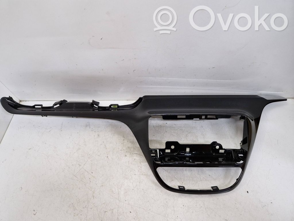 Peugeot 208 I Rivestimento del pannello 